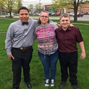 Meet your Posher, Casandra